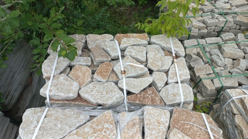 Гранитный плитняк галтованный для парковки купить в Кушве