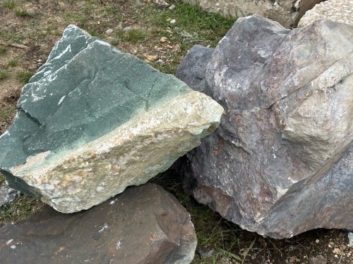 Камни для ландшафтного дизайна зелёные 10-60 килограмм купить в Кушве