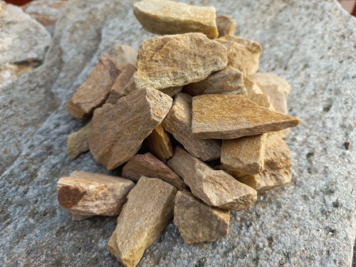 Златолит жёлтый декоративная каменная крошка купить в Кушве