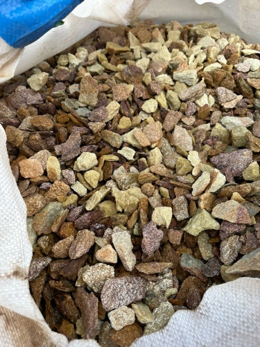 Златолит персиковый декоративная каменная крошка купить в Кушве