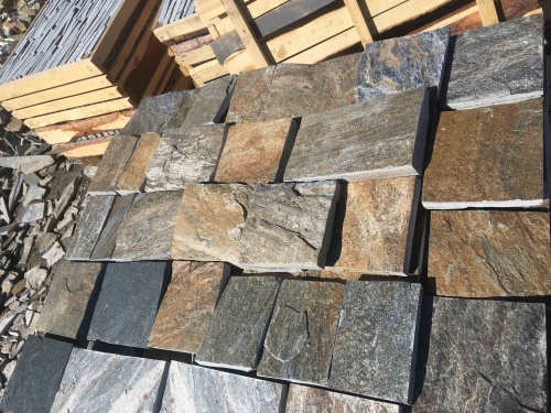 Плитка пилёная златолит Уральский для цоколя, отмостки купить в Кушве