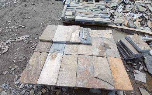 Плитка пилёная златолит Уральский для цоколя, отмостки купить в Кушве