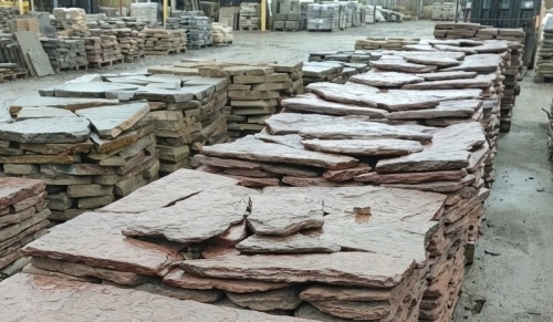 купить красный песчаник галтованный